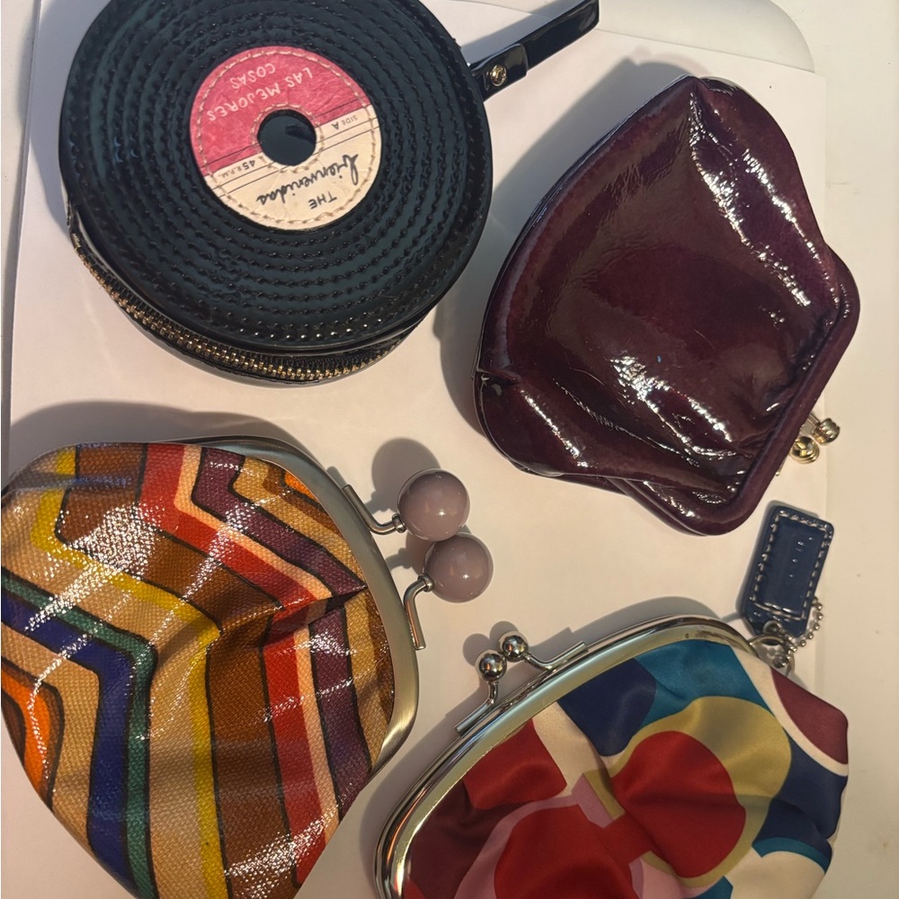 Variety of Coach/Kate Spade/Dooney & Bourke/ Fossil Coin Purses
